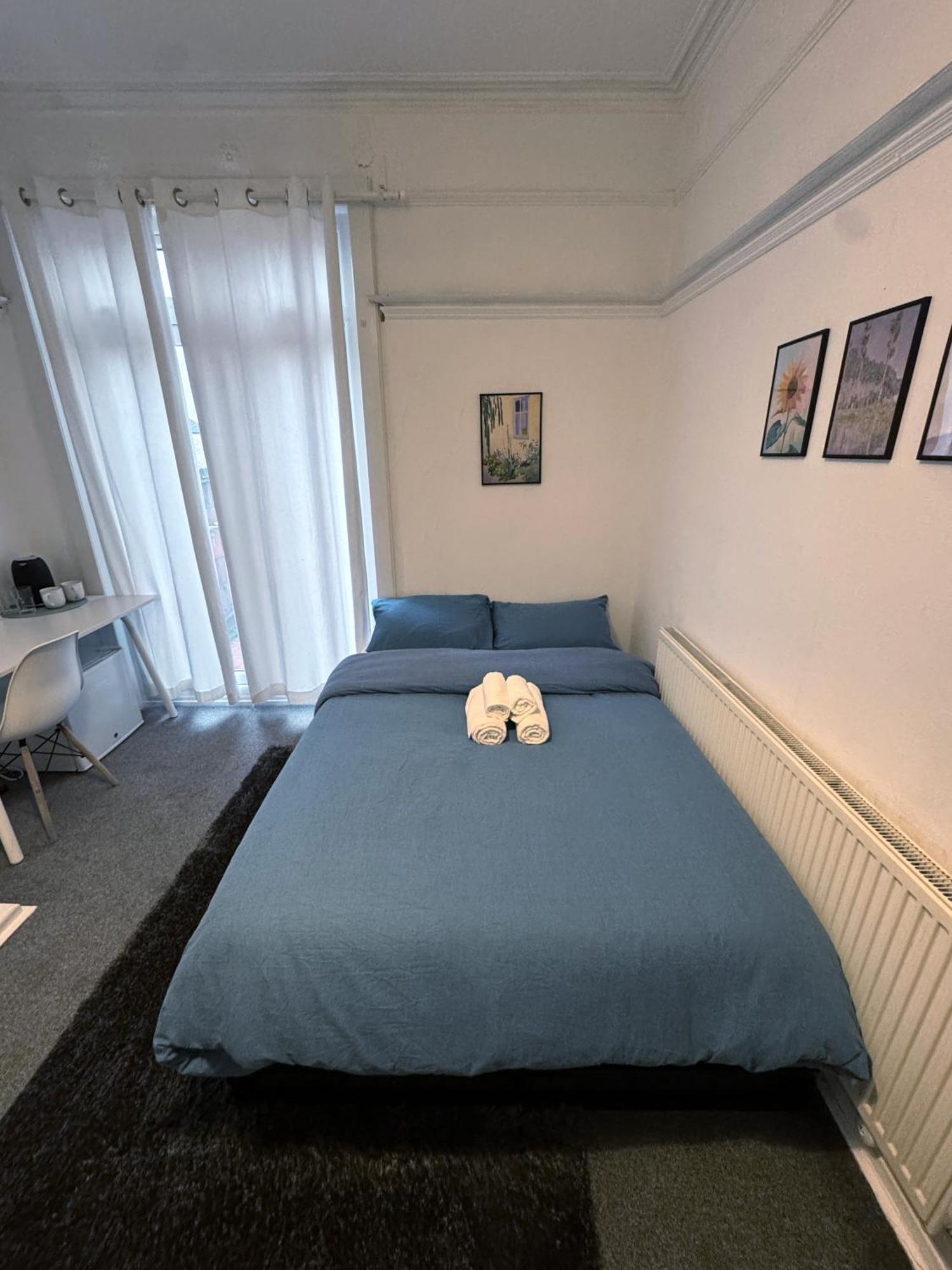 לונדון Cosy Double Rooms A Stones Throw From Wembley Stadium חדר תמונה