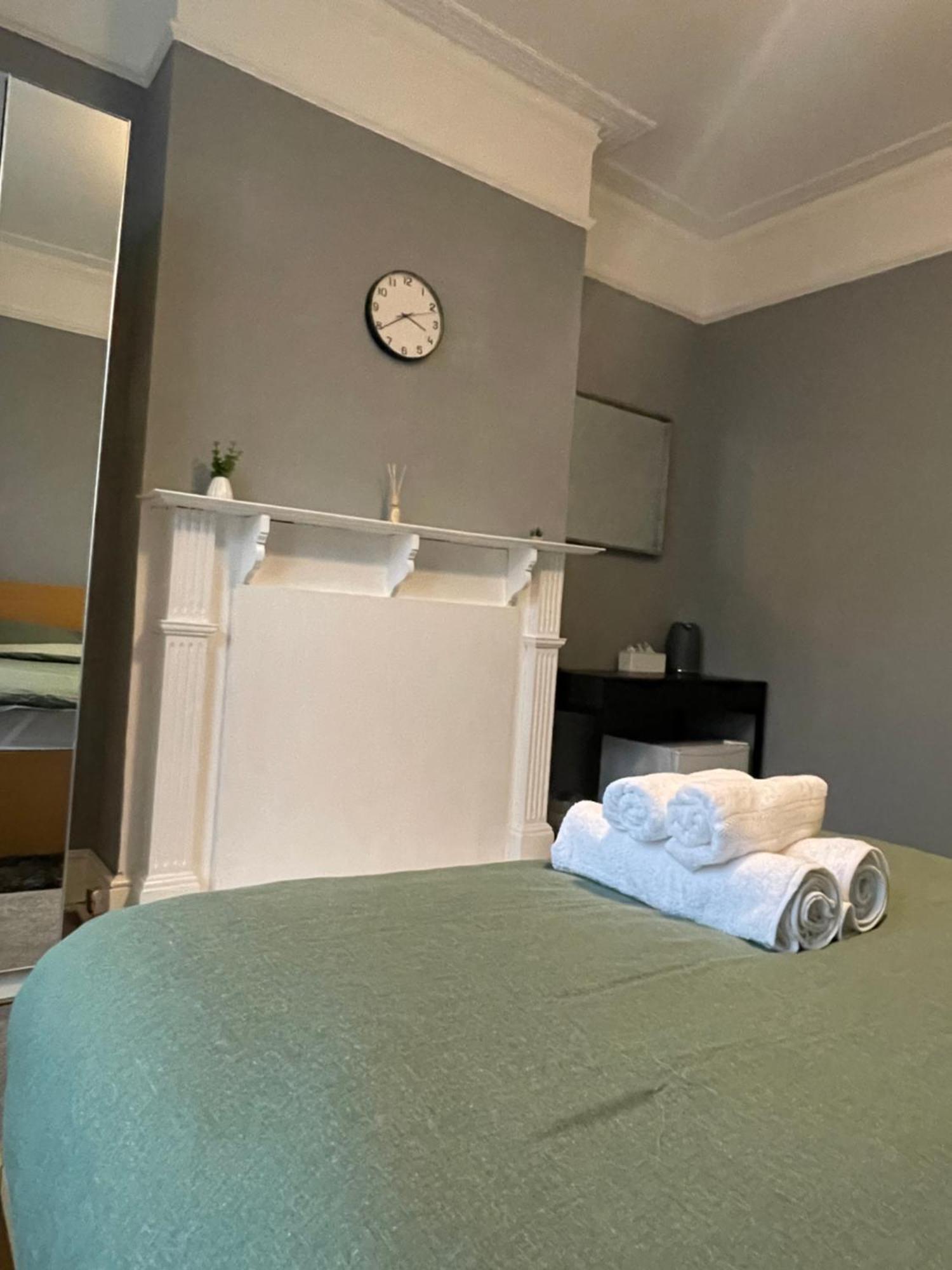 לונדון Cosy Double Rooms A Stones Throw From Wembley Stadium מראה חיצוני תמונה